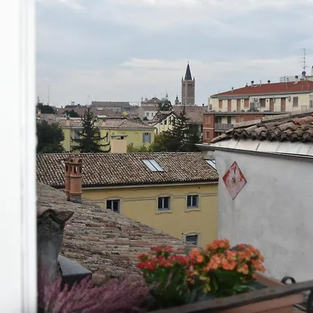 Apartamento Quiet Roof-top In Parma