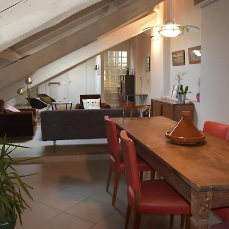 Quiet Roof-top In Apartamento *