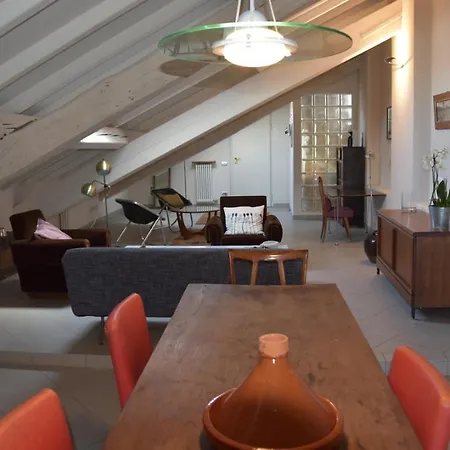 Quiet Roof-top In Apartment Parma